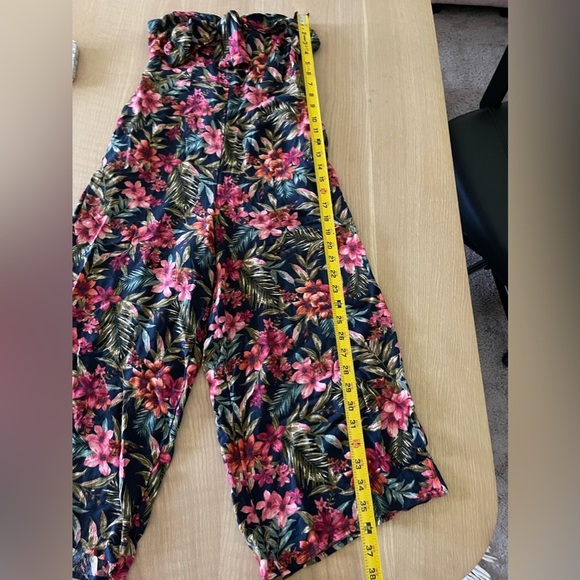 American Eagle| Floral Tropical Wide Leg Strapless Jumpsuit, Size XS••• - Picture 13 of 13